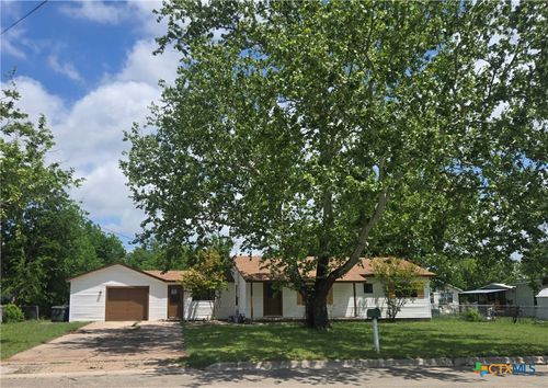 101 E Halstead Ave, Copperas Cove, TX, 76522-1824 | Card Image