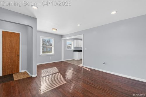 8154 Quinn St, Detroit, MI, 48234-3678 | Card Image