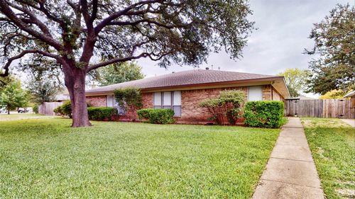 308 Towne House Ln, Richardson, TX, 75081-3524 | Card Image