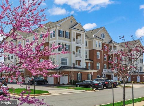 apt-300-44589 York Crest Ter, ASHBURN, VA, 20147-5721 | Card Image