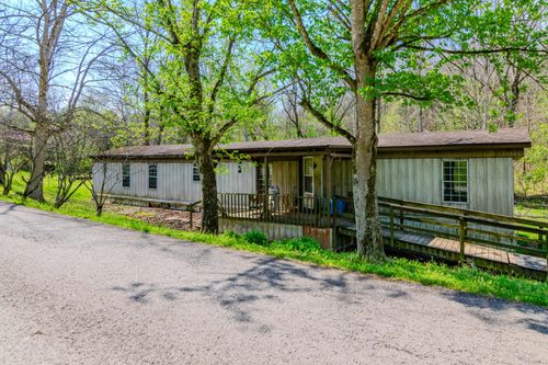 1207 Logan Rd, Springfield, KY, 40069-9622 | Card Image