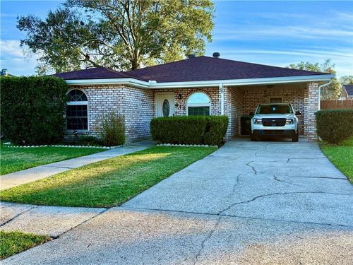 413 Baroni Dr, Kenner, LA, 70065-2530 | Card Image