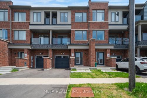 2004 Cameron Lott Crescent, Oshawa, ON, L1L0S1 | Card Image