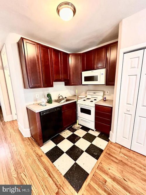 1-2605 Roberts Ave, PHILADELPHIA, PA, 19129-1207 | Card Image