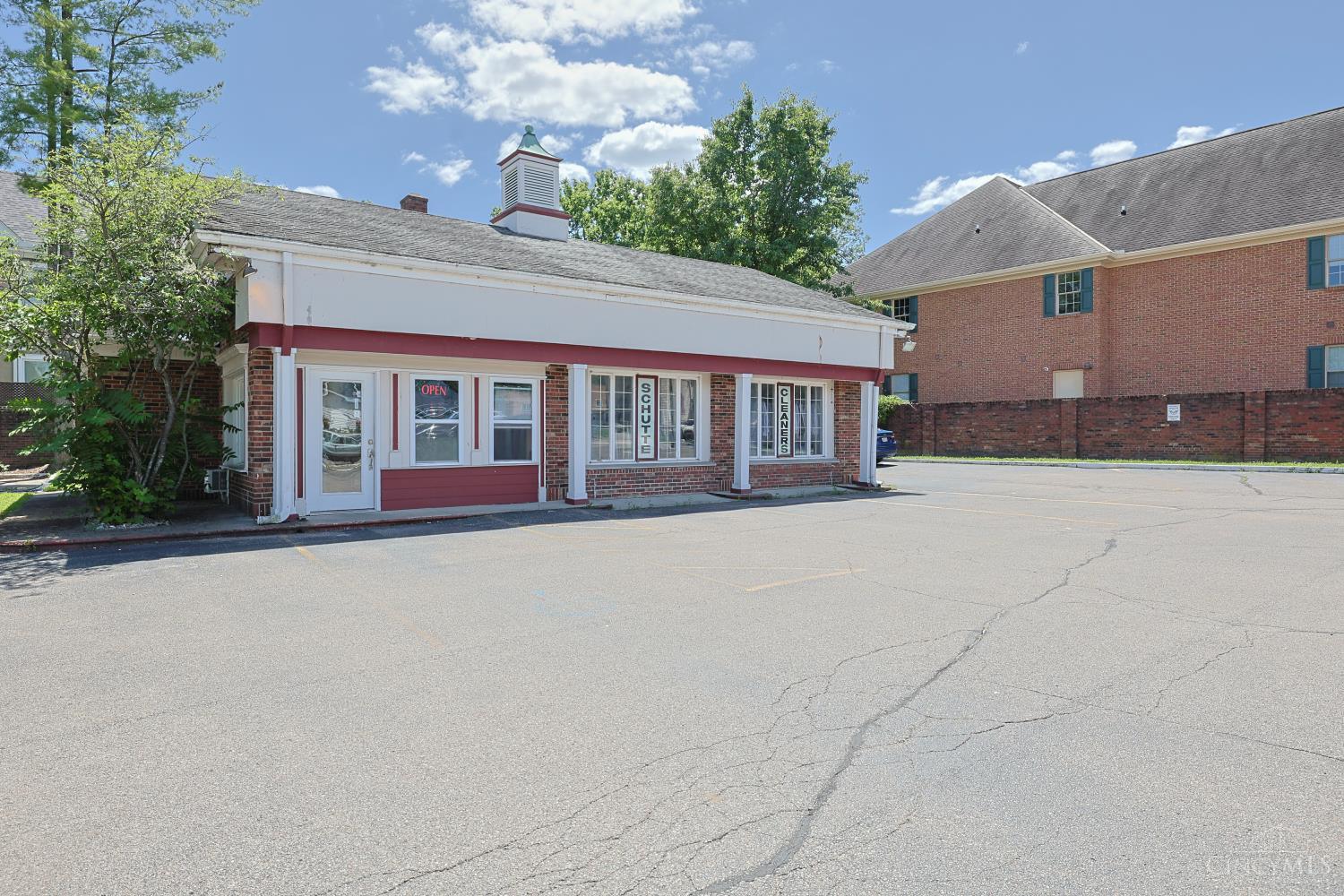 401 W Loveland Ave, Loveland, OH 45140