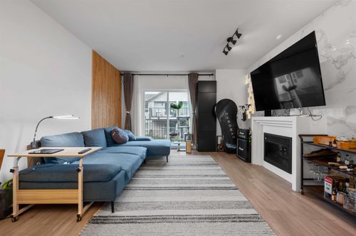 225-3888 Norfolk St, Burnaby, BC, V5G1E5 | Card Image