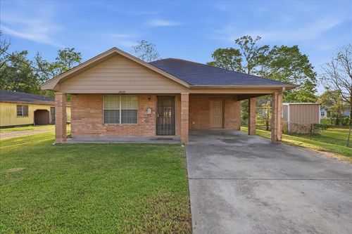 2020 Poplar St, Beaumont, TX, 77701-6247 | Card Image