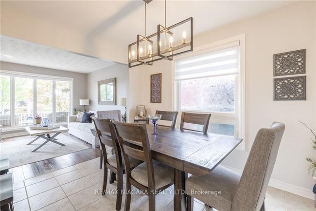 7863 Trackview St, House other with 3 bedrooms, 2 bathrooms and 2 parking in Niagara Falls ON | Image 10