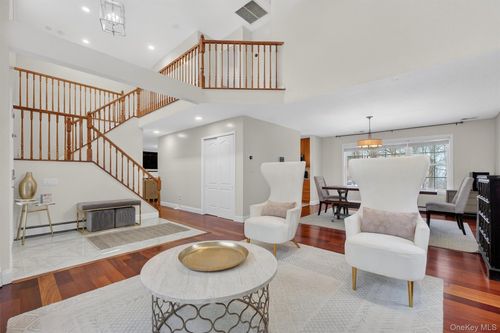 3158 Stoneleigh Ct, Yorktown Heights, NY, 10598-2827 | Card Image