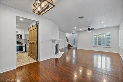 b-31311 The Old Rd, Castaic, CA, 91384 | Card Image