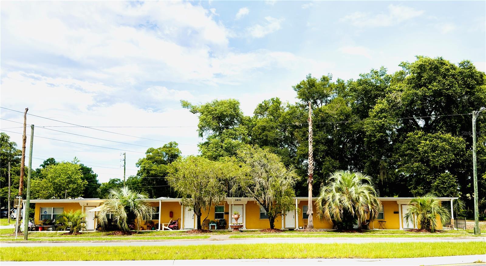 4851 Us Highway 17, De Leon Springs, FL 32130