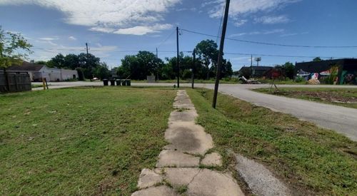 2915 Rosalie St, Houston, TX, 77004-1635 | Card Image