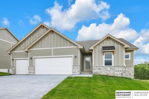 10202 S 110th Ave, Papillion, NE, 68046-5906 | Card Image