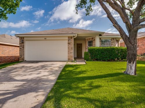 8821 Chisholm Trl, Cross Roads, TX, 76227-3883 | Card Image