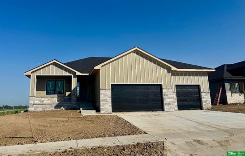 12384 Windsor Dr, Papillion, NE, 68046-4191 | Card Image