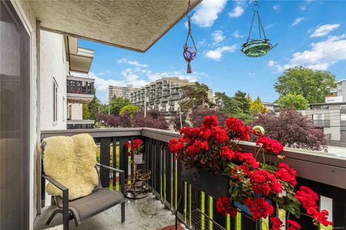 307-118 Croft St, Victoria, BC, V8V2E6 | Card Image