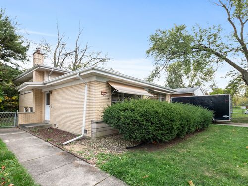 145 Grace Lane, Chicago Heights, IL, 60411 | Card Image