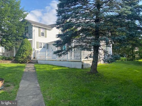 21 Willow St, MILROY, PA, 17063-8504 | Card Image
