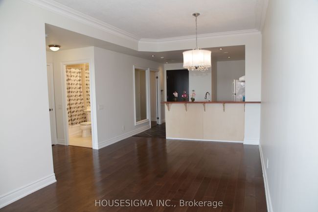 1208 - 2 Clairtrell Rd, Condo with 2 bedrooms, 1 bathrooms and null parking in North York ON | Image 6