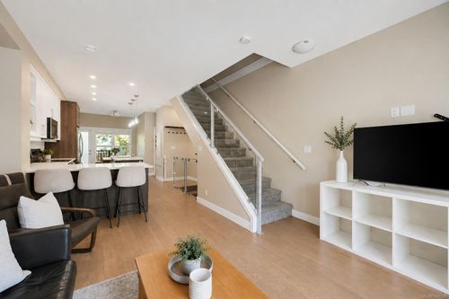 6-618 Lampson St, Esquimalt, BC, V9A6A1 | Card Image
