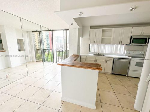 915-17021 N Bay Rd, Sunny Isles Beach, FL, 33160-3684 | Card Image