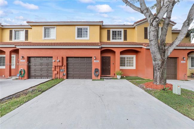 10307 Sw 20 Th St, Townhouse with 3 bedrooms, 3 bathrooms and null parking in Miramar FL | Image 25