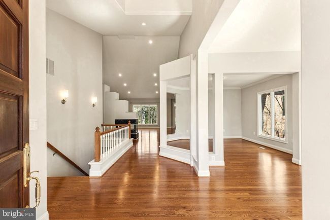 8092 Crooked Oaks Ct, House other with 3 bedrooms, 3 bathrooms and null parking in GAINESVILLE VA | Image 9