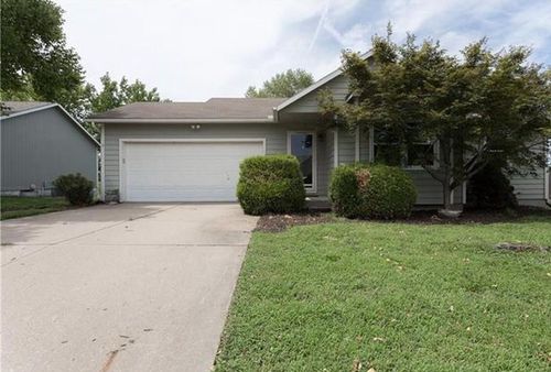1705 Sycamore Ct, Eudora, KS, 66025-8909 | Card Image
