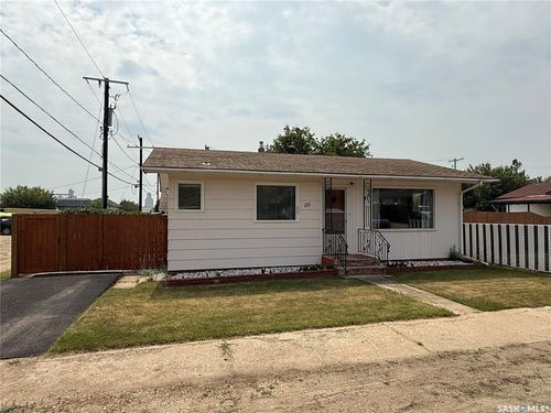 101 4 Ave W, Shellbrook, SK, S0J2E0 | Card Image
