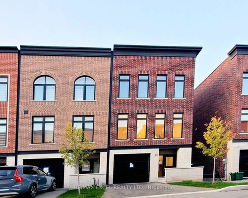 20 Chestnut Crt, Aurora, ON, L4G0Z5 | Card Image