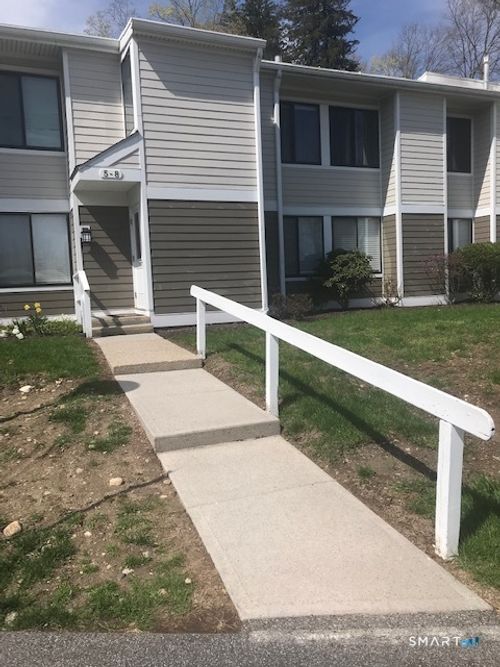 8-8 Stebbins Close, Ridgefield, CT, 06877-3979 | Card Image