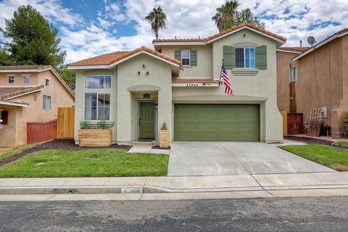42066 Chestnut Dr, Temecula, CA, 92591-3615 | Card Image