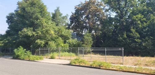 207 Sw Oak St, Grants Pass, OR, 97526-2537 | Card Image