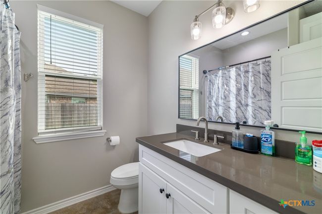 211 Amberglow Ct, House other with 3 bedrooms, 2 bathrooms and null parking in Victoria TX | Image 18