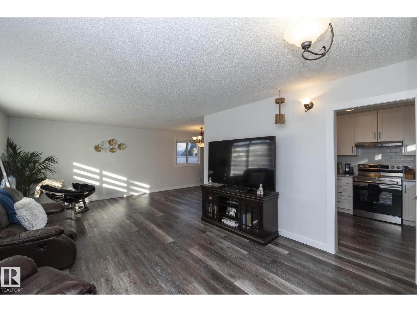 Residential in Edmonton 5