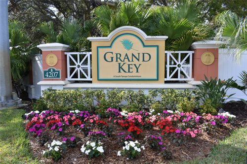 unit-12107-4207 S Dale Mabry Hwy, TAMPA, FL, 33611-1443 | Card Image