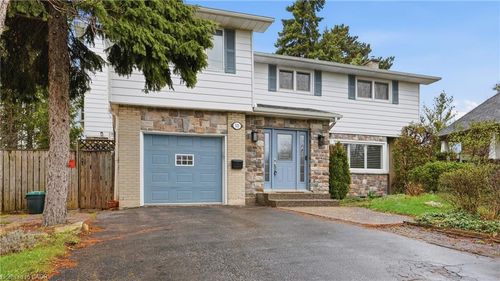 525 Grand Boulevard, Oakville, ON, L6H1P4 | Card Image