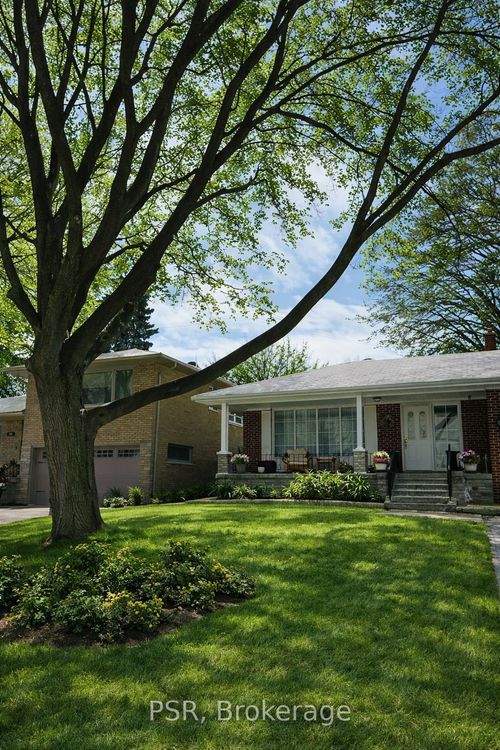 56 Ashmount Crescent, Etobicoke, ON, M9R1E1 | Card Image