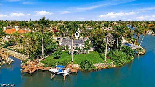 2002 4th St S, NAPLES, FL, 34102-7508 | Card Image