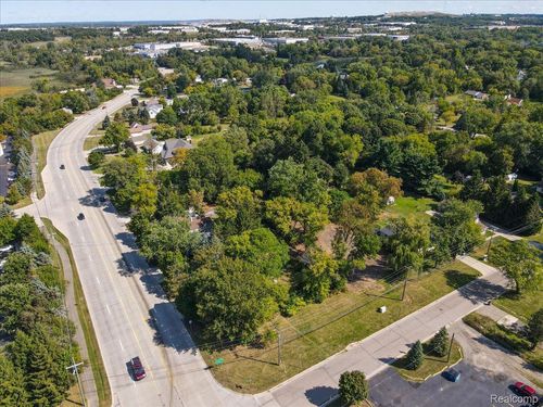 0000 Collier Rd, Auburn Hills, MI, 48326 | Card Image