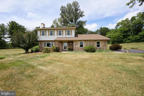 106 Stephen Ln, POTTSTOWN, PA, 19465-8285 | Card Image