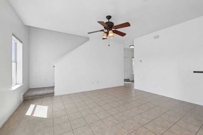 APT-98 - 1900 Little Elm Trl, Townhouse with 3 bedrooms, 3 bathrooms and 2 parking in Cedar Park TX | Image 4