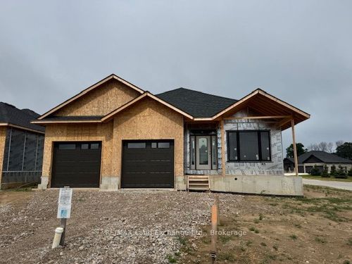300 Ridge St, Port Elgin, ON, N0H2C3 | Card Image
