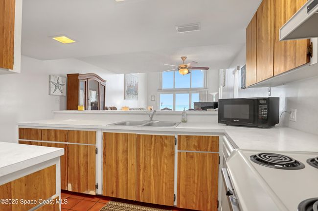309 - 5050 Ocean Beach Blvd, Condo with 2 bedrooms, 2 bathrooms and null parking in Cocoa Beach FL | Image 23
