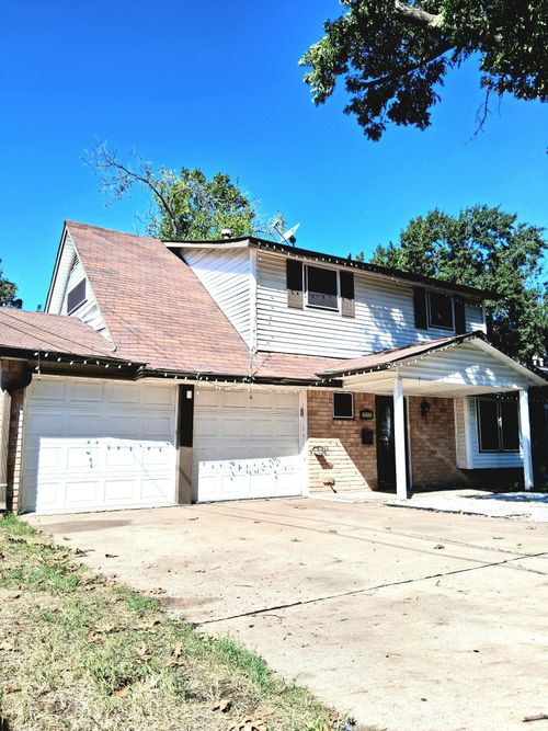 1111 Hickory St, Irving, TX, 75060-3525 | Card Image