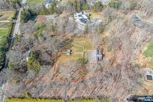 98 E Saddle River Rd, Saddle River, NJ, 07458-3031 | Card Image