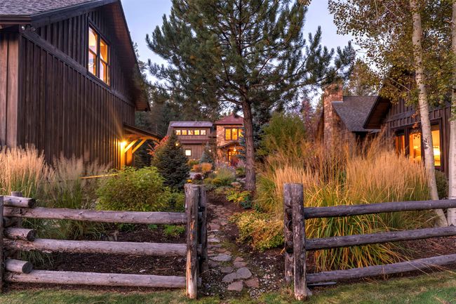 344 Chief Joseph Trl, House other with 5 bedrooms, 7 bathrooms and null parking in Darby MT | Image 70
