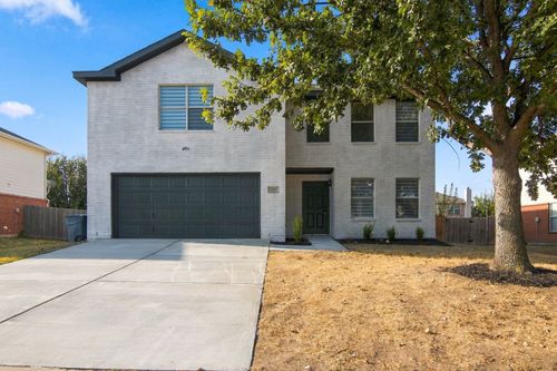 717 Redwing Dr, Saginaw, TX, 76131-2908 | Card Image