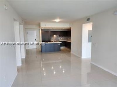 408 - 7751 Nw 107th Ave, Condo with 2 bedrooms, 2 bathrooms and null parking in Doral FL | Image 3