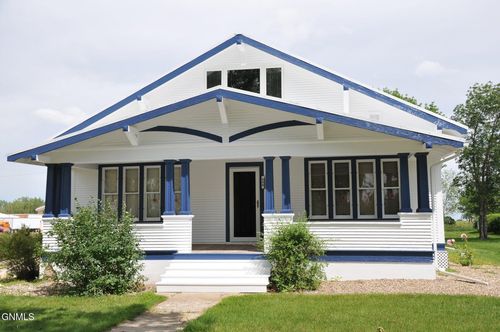 608 Main Street, Columbus, ND, 58727 | Card Image